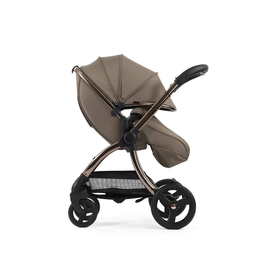 egg3® Luxury Package + egg Shell Car Seat