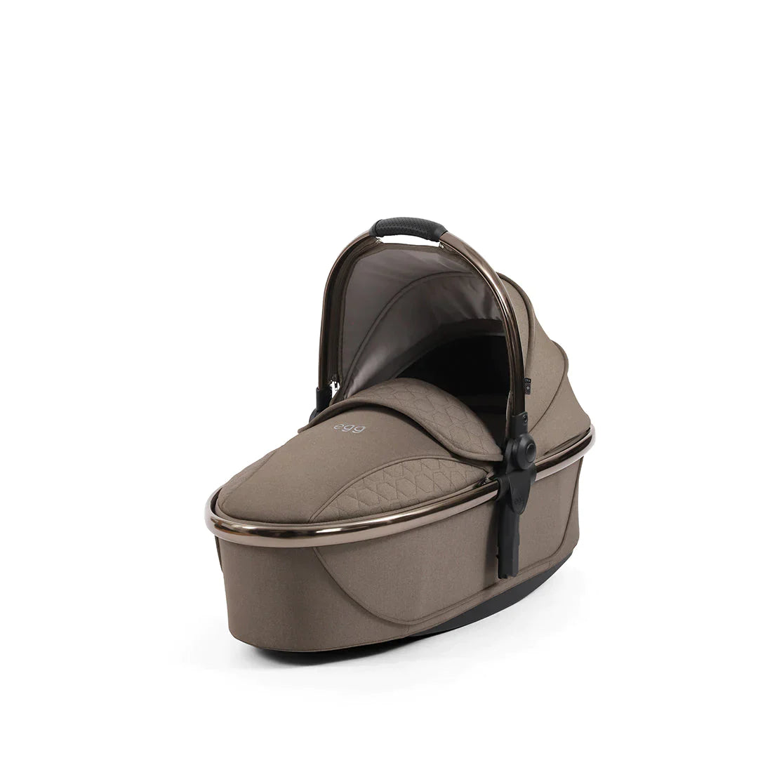 egg3® Luxury Package + egg Shell Car Seat