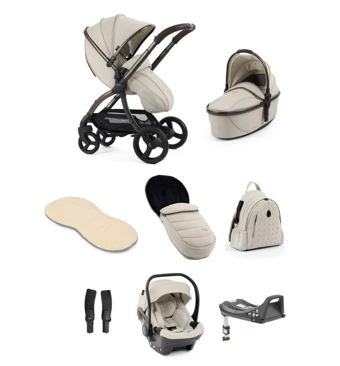 egg3® Luxury Package + egg Shell Car Seat
