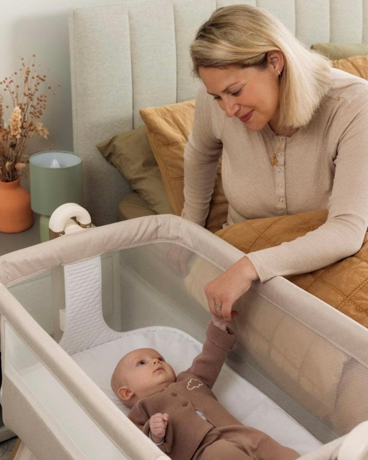 Obaby Cloud Bedside Crib - Oatmeal