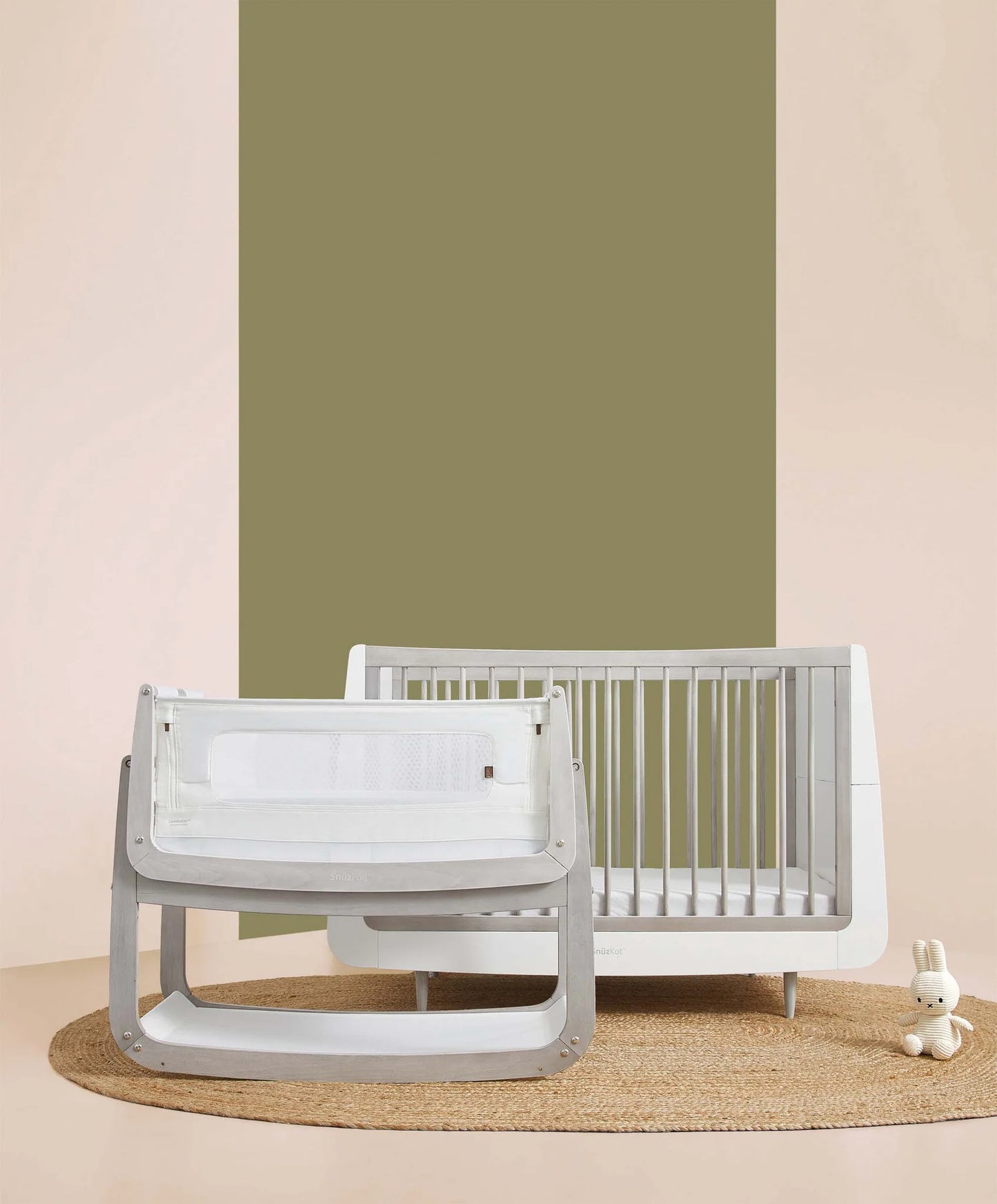 SnuzPod4 Bedside Crib The Natural Edit